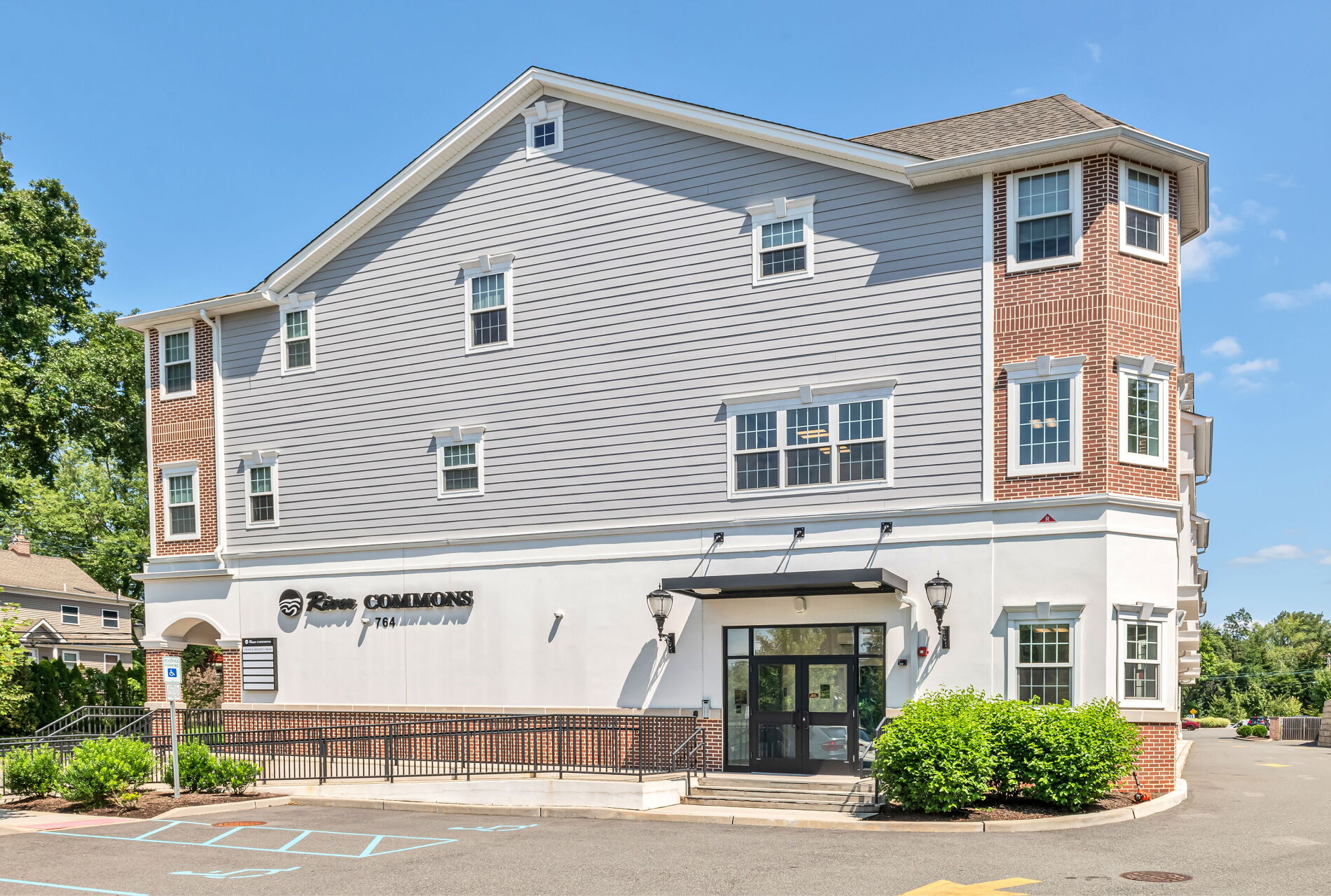 764 Newbridge Rd #2U, Teaneck, NJ 07666 - RENTAL