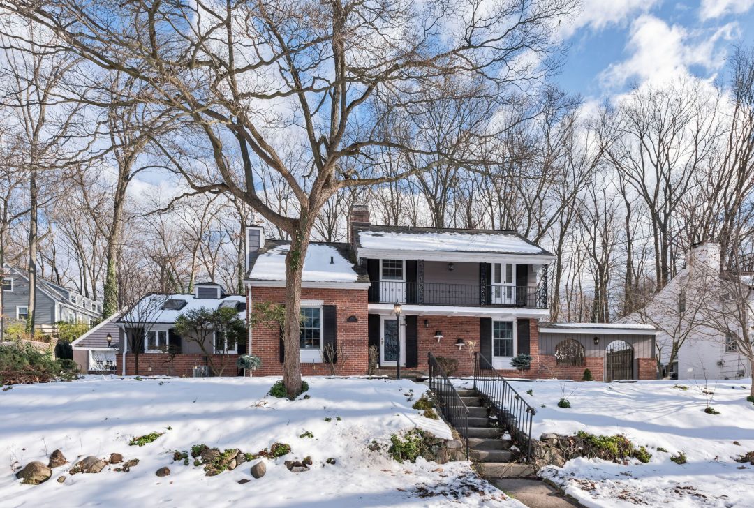 263 standish rd ridgewood nj 07450 front house day view